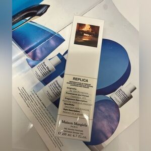 Maison Margiela By the Fireplace shower gel sealed  6.7 oz/200 ml new